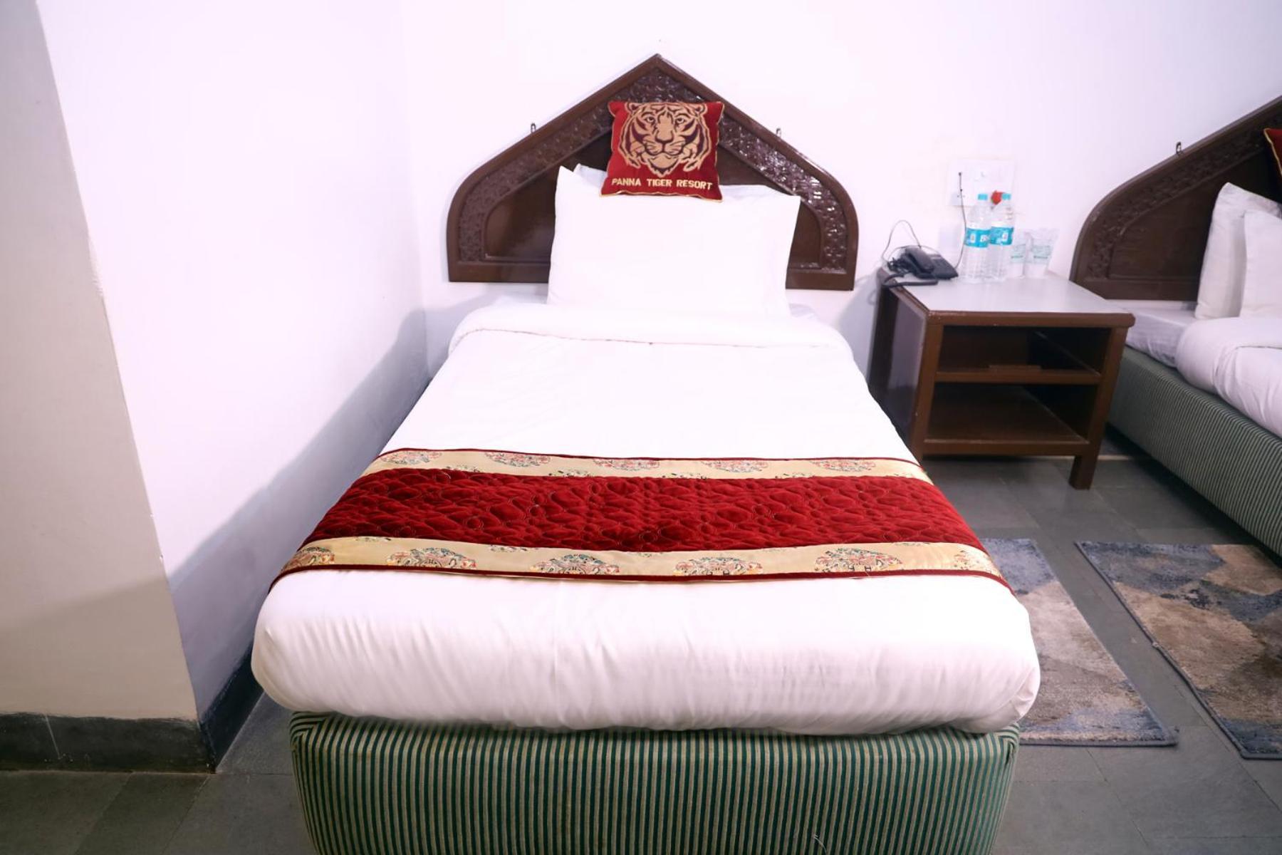Panna Tiger Resort- Riverside Property Rajgarh  Екстер'єр фото